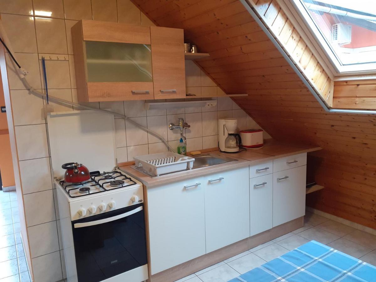 Patri Apartmanhaz Appartement Keszthely Buitenkant foto