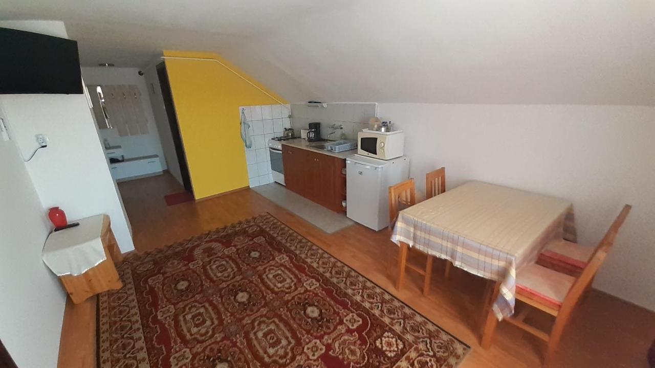 Patri Apartmanhaz Appartement Keszthely Buitenkant foto