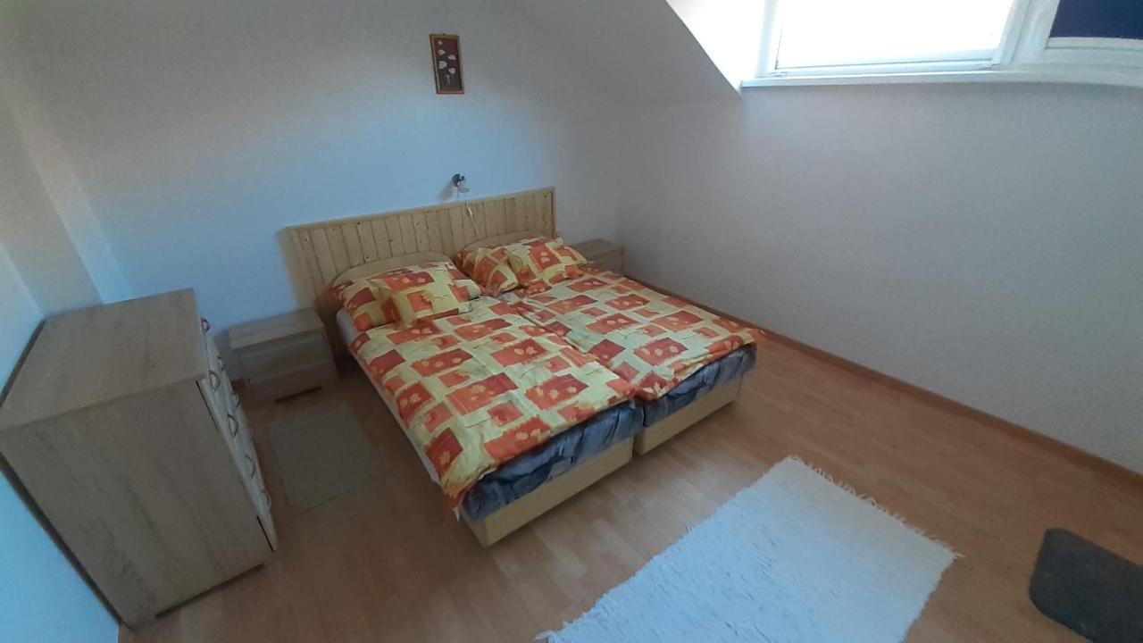 Patri Apartmanhaz Appartement Keszthely Buitenkant foto