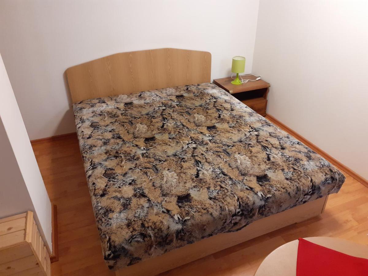 Patri Apartmanhaz Appartement Keszthely Buitenkant foto