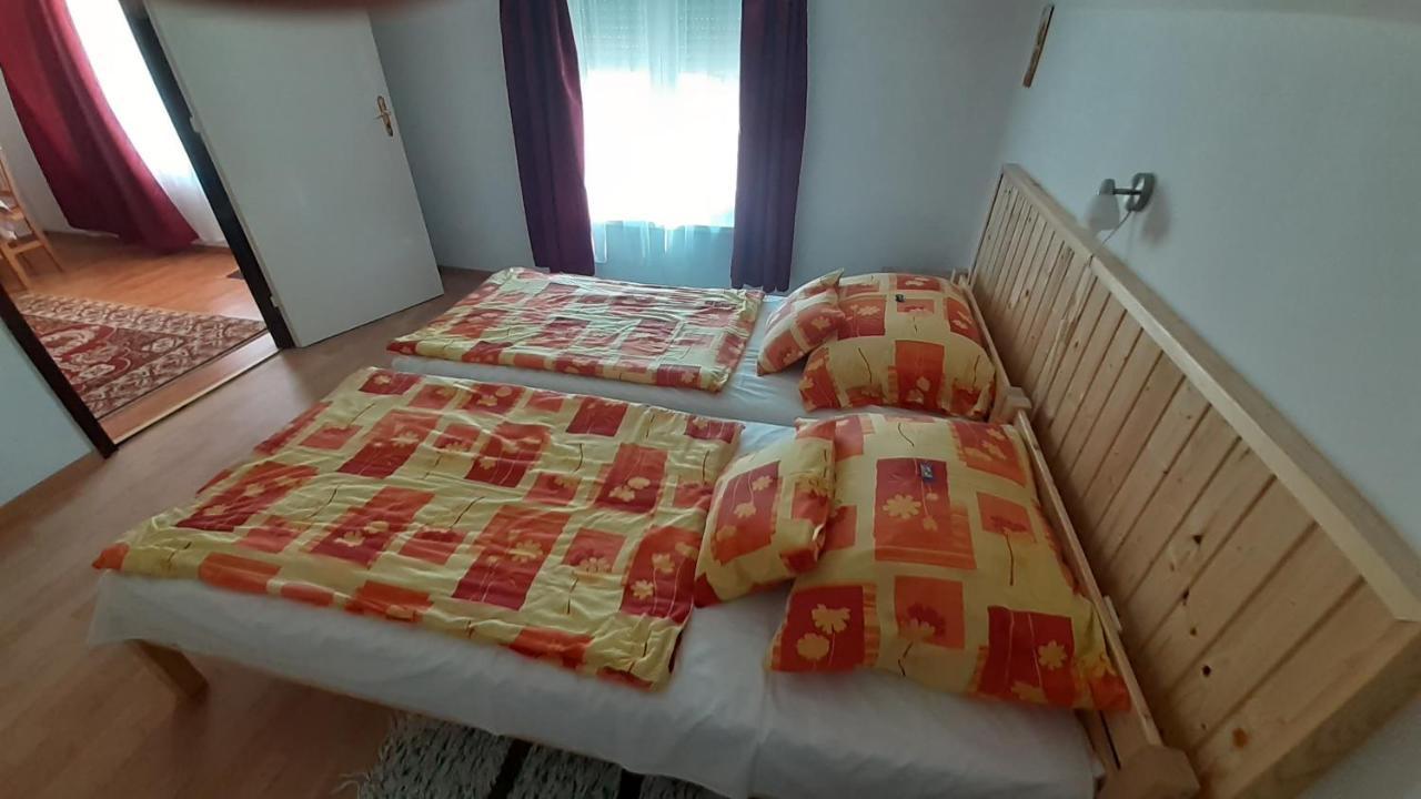 Patri Apartmanhaz Appartement Keszthely Buitenkant foto