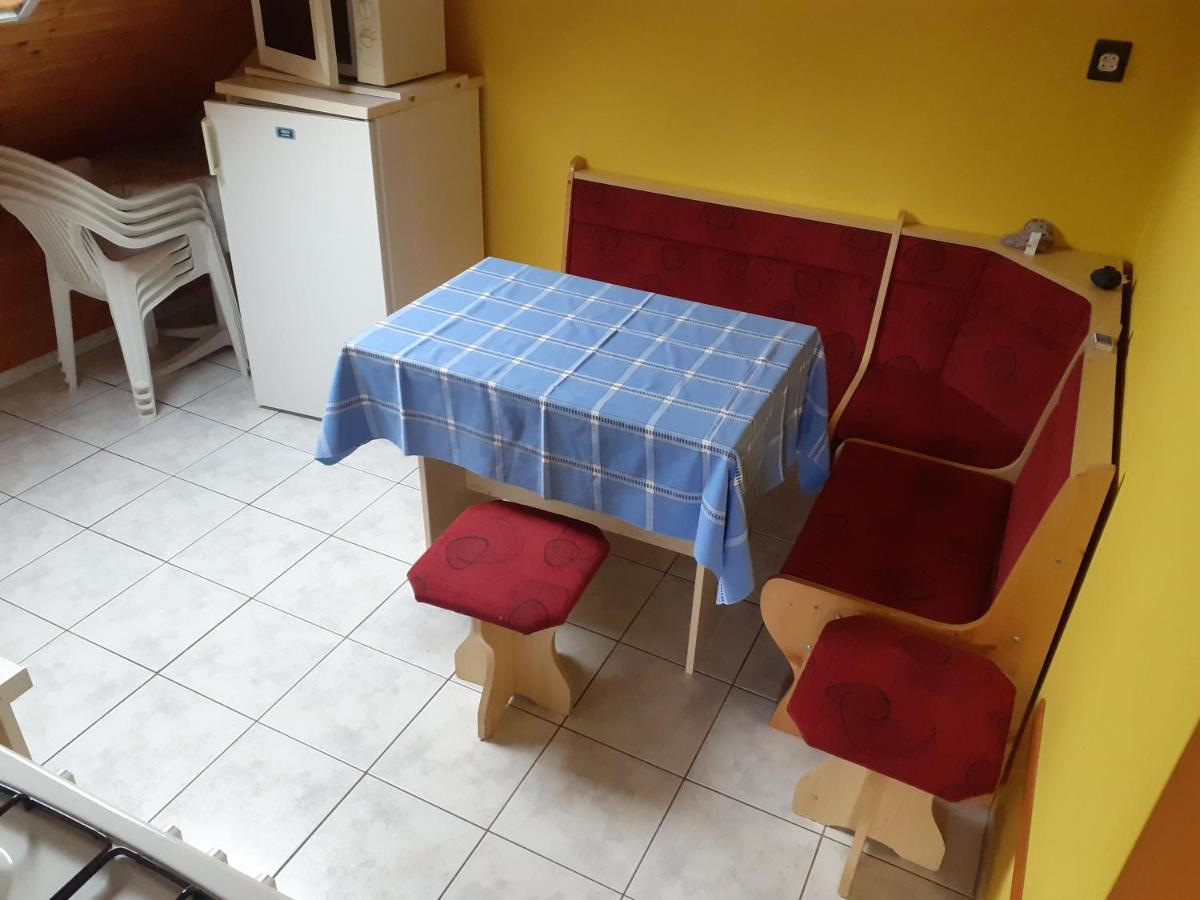 Patri Apartmanhaz Appartement Keszthely Buitenkant foto